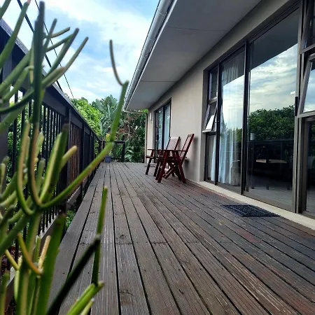 Deja' Blu Bed And Breakfast East London Exterior foto